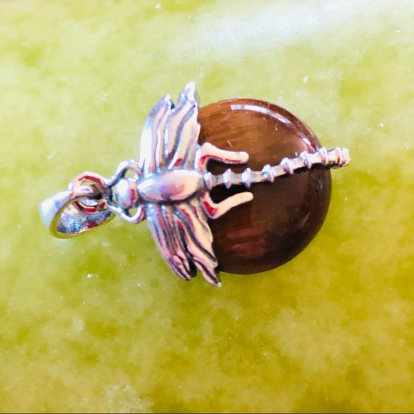 🍃 Sterling Dragonfly & Tiger Eye Pendant 🌱 - Picture 3 of 10